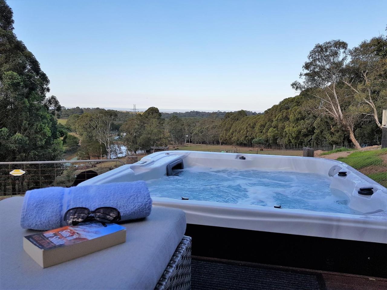 Blueberry Hills On Comleroy Farmstay - Self-Contained Cottages Kurrajong Exterior photo